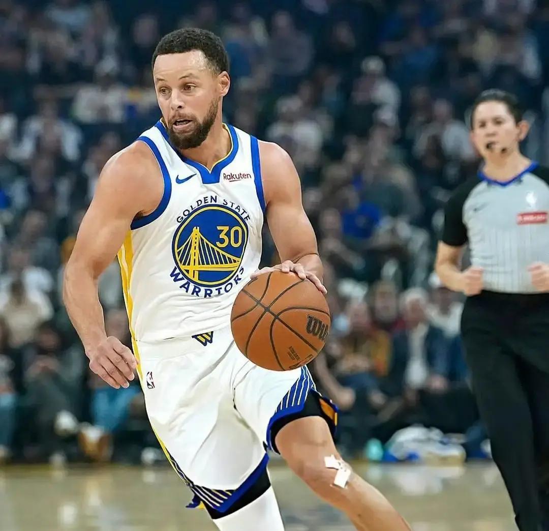 华体会官网-从库里连续三场比赛得分超过官方发布新规到拉齐奥官宣签约备战NBA常规赛，加时末段山东男篮调整名单的简单介绍-华体会官网